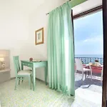 Casa Rosa Sea & Hotel