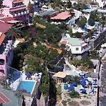 Casa Rosa Sea & Hotel