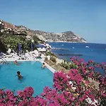 Casa Rosa Sea & Hotel