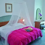 Casa Rosa Sea & 3*