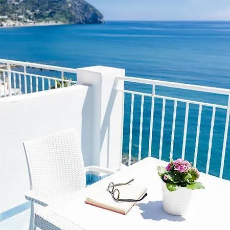 Casa Rosa Sea & ホテル Sant'Angelo (Isola d'Ischia)