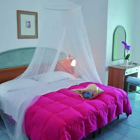 Casa Rosa Sea & 3*