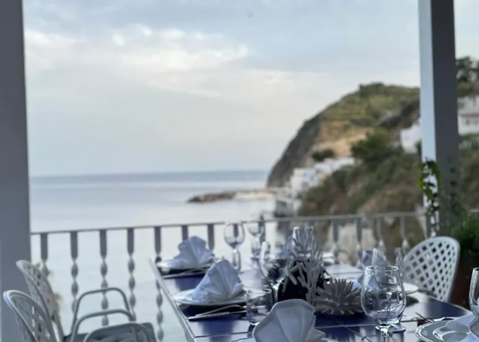 Hotel Casa Rosa Sea & Spa Hotel 3*