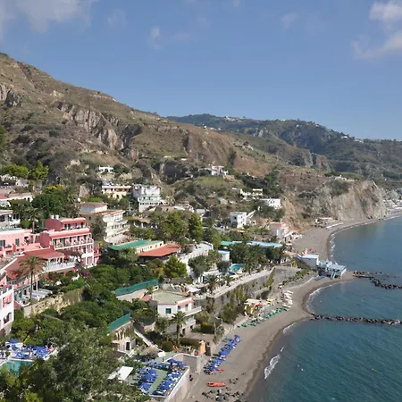 호텔 Casa Rosa Sea & 3*